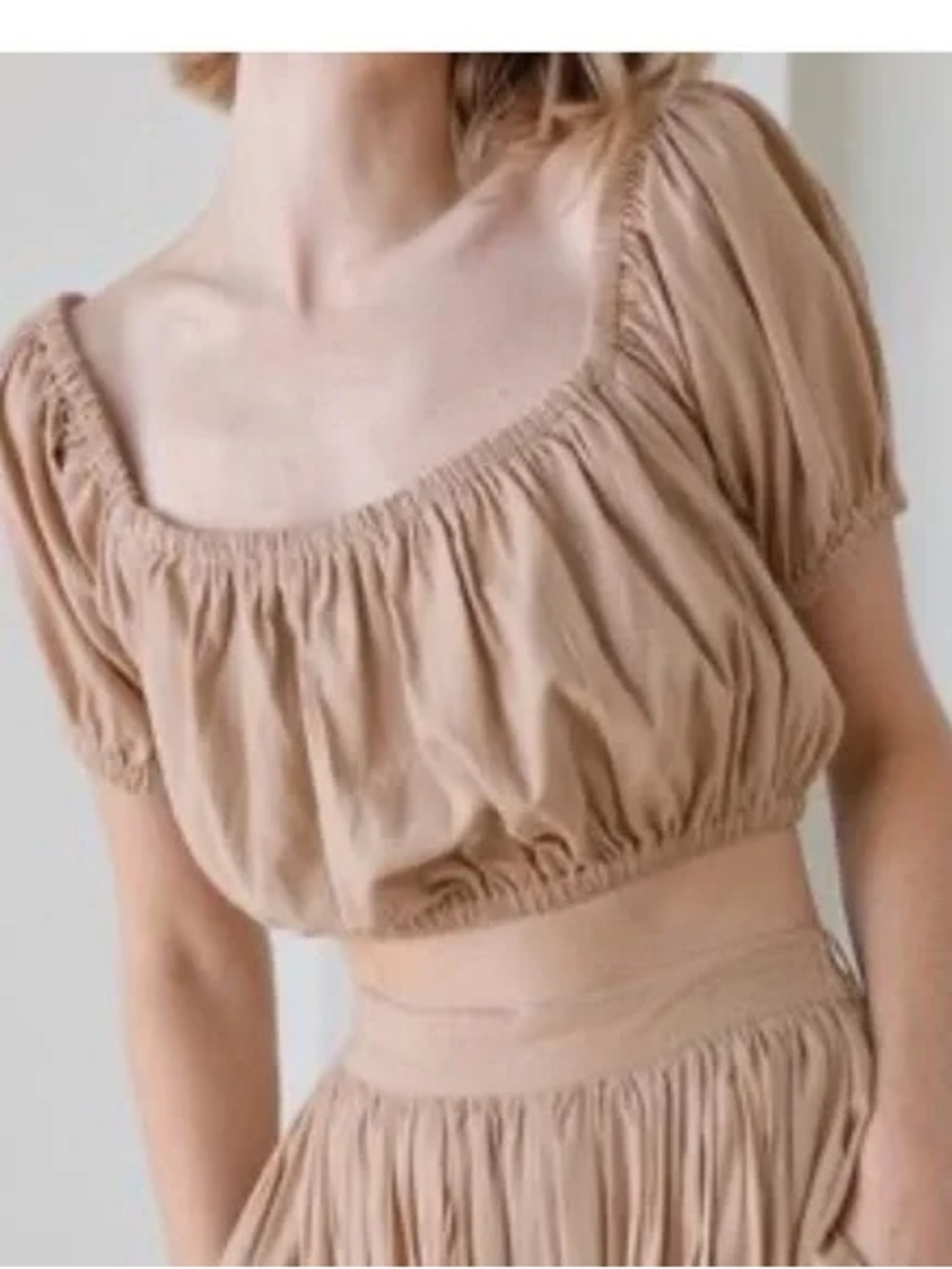 Laude the Label Top